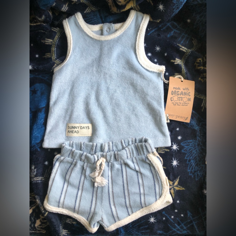 NWT Easy Peasy 2 Piece Set